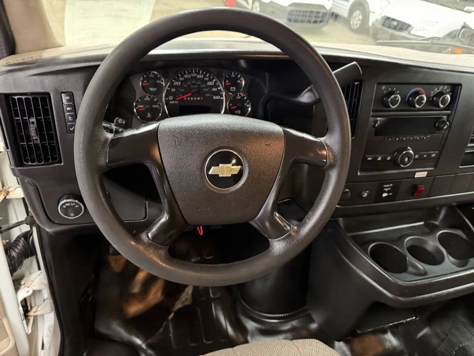2011 Chevrolet Express - Image 7 of 12