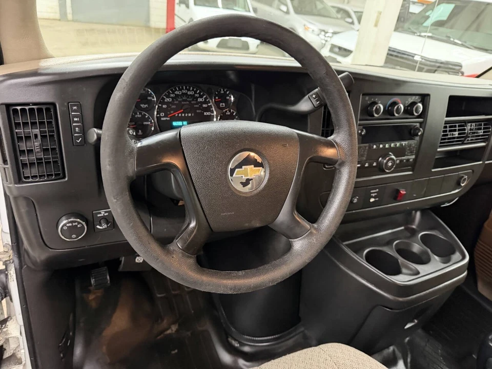2011 Chevrolet Express - Image 7 of 21