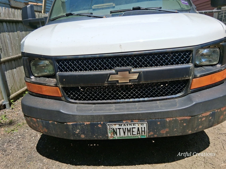 2011 Chevrolet Express - Image 4 of 22