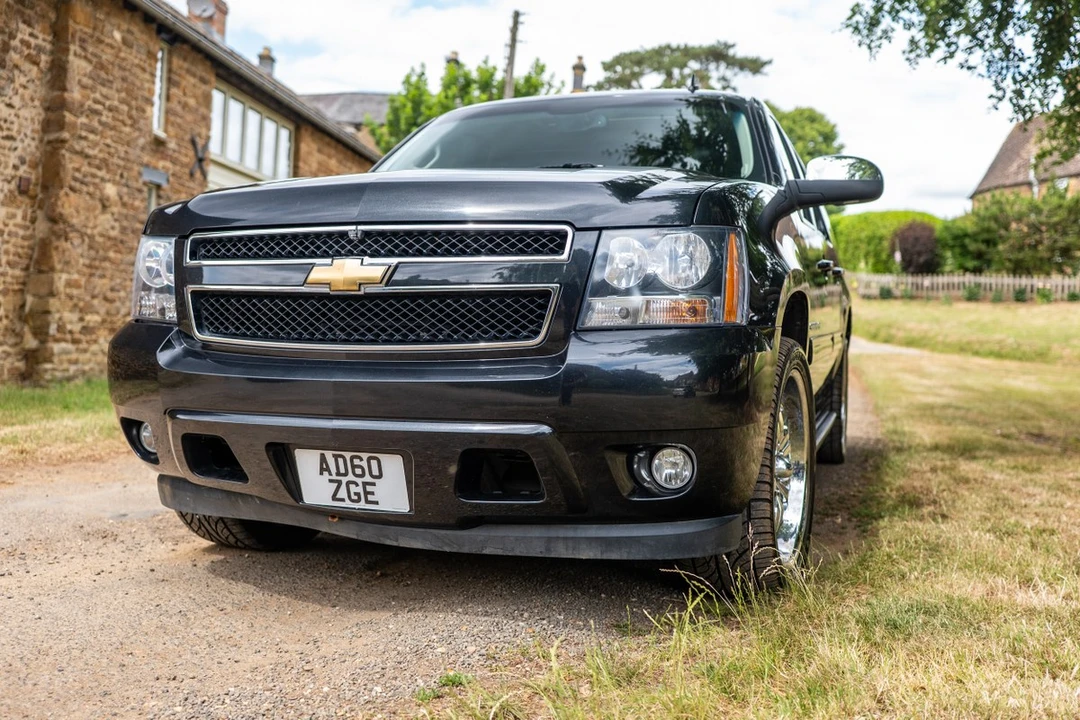 2011 GMC Suburban - Image 2 of 30