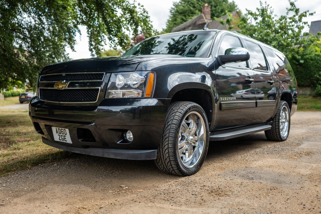 2011 GMC Suburban - Image 16 of 30