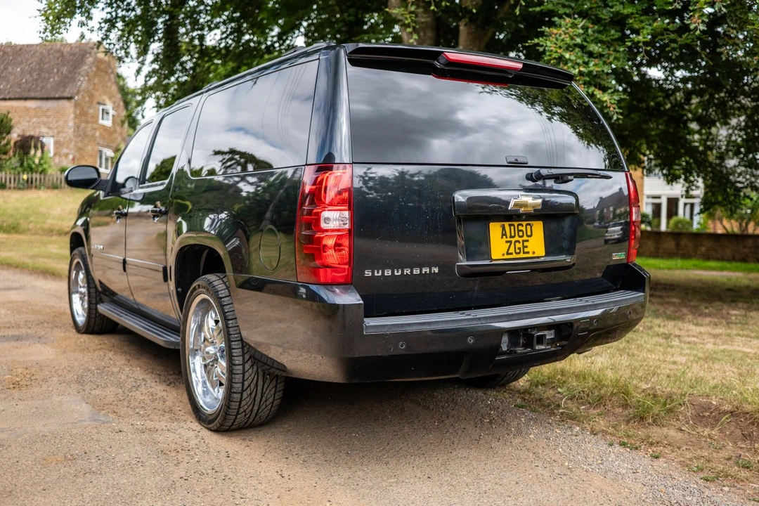 2011 GMC Suburban - Image 15 of 30