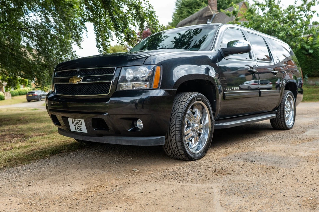 2011 GMC Suburban - Image 17 of 30