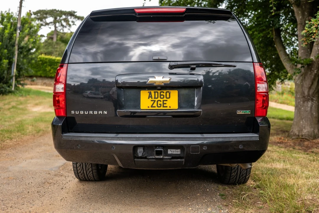 2011 GMC Suburban - Image 14 of 30