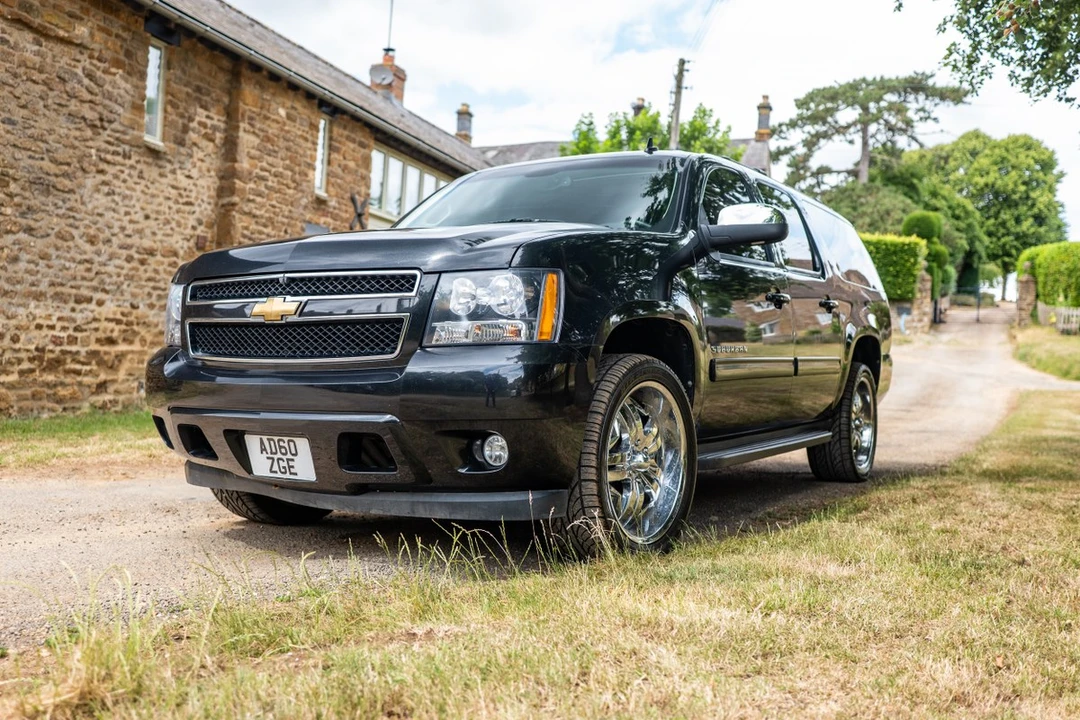 2011 GMC Suburban - Image 3 of 30