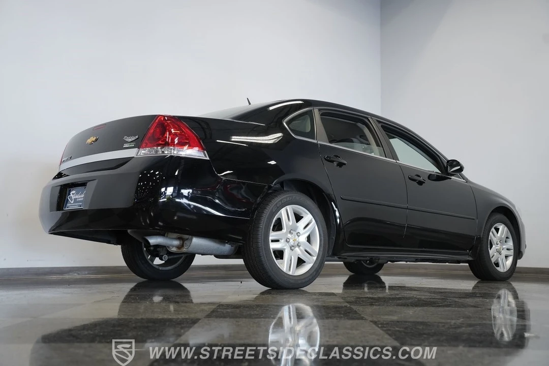 2011 Chevrolet Impala 9th Gen - Image 15 of 21