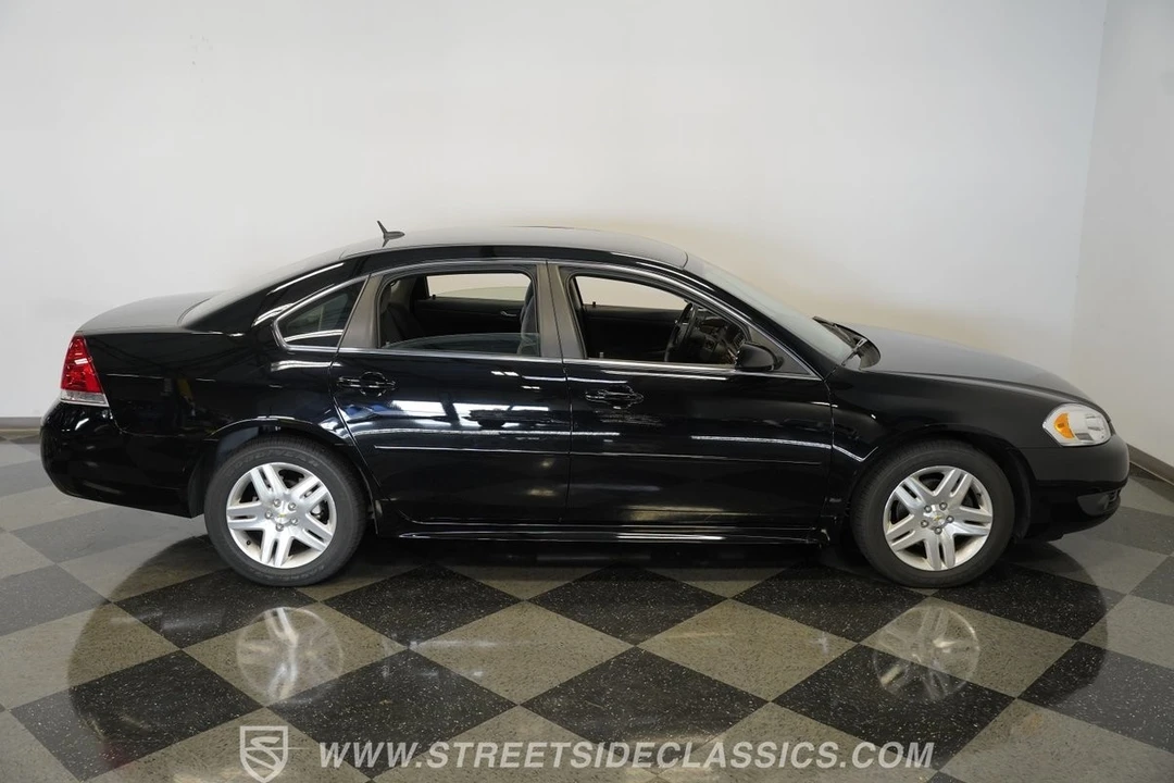 2011 Chevrolet Impala 9th Gen - Image 18 of 21