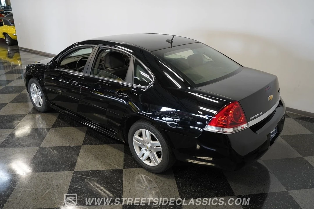 2011 Chevrolet Impala 9th Gen - Image 14 of 21