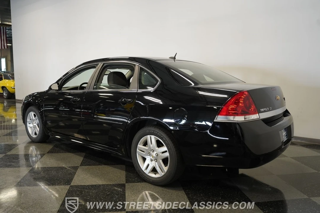 2011 Chevrolet Impala 9th Gen - Image 13 of 21