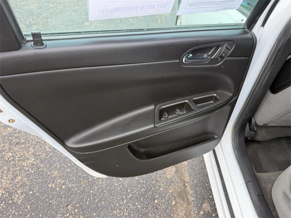 2011 Chevrolet Impala 9th Gen - Image 20 of 31