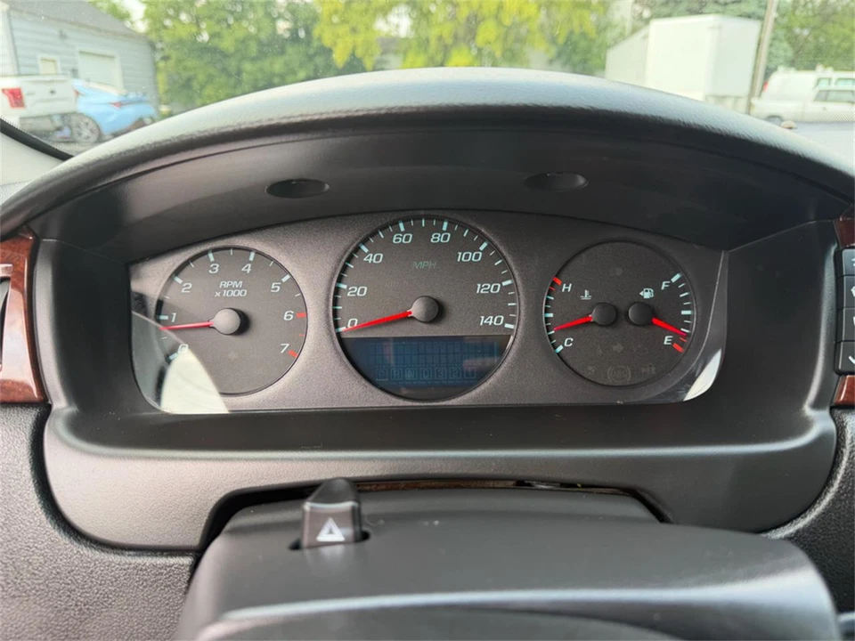 2011 Chevrolet Impala 9th Gen - Image 18 of 31