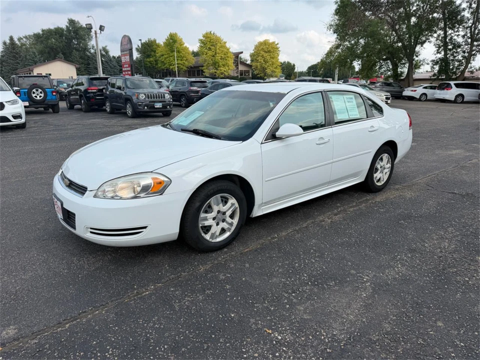 2011 Chevrolet Impala 9th Gen - Image 5 of 31