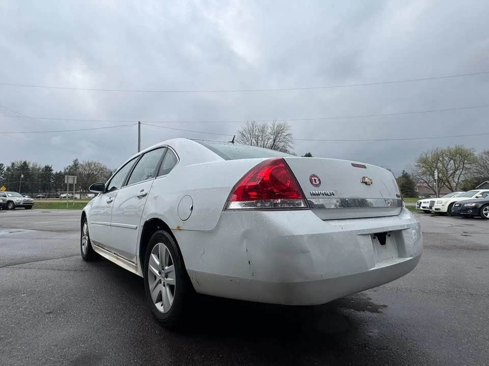 2011 Chevrolet Impala 9th Gen - Image 4 of 18