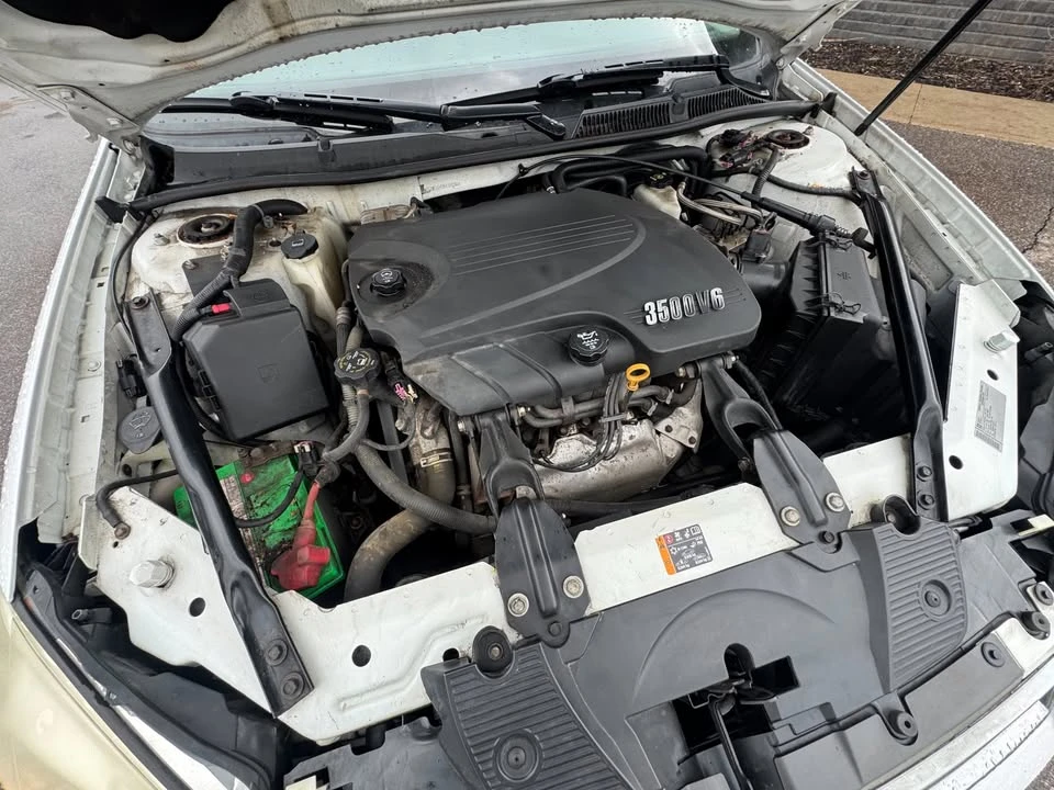 2011 Chevrolet Impala 9th Gen - Image 18 of 18