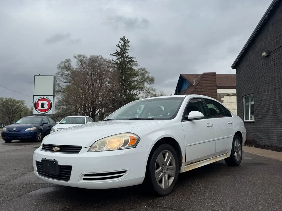 2011 Chevrolet Impala 9th Gen - Image 3 of 18