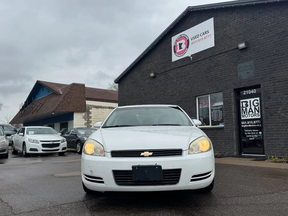 2011 Chevrolet Impala 9th Gen - Image 2 of 18