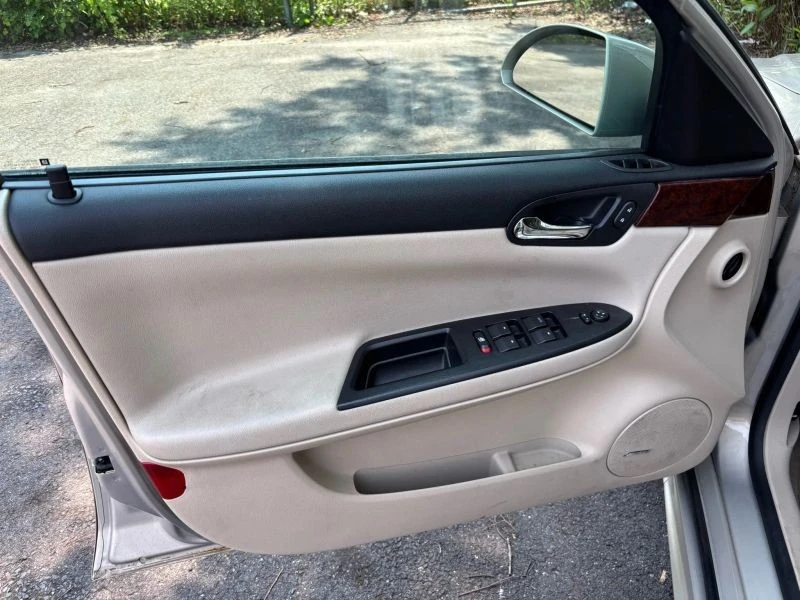 2011 Chevrolet Impala 9th Gen - Image 11 of 12