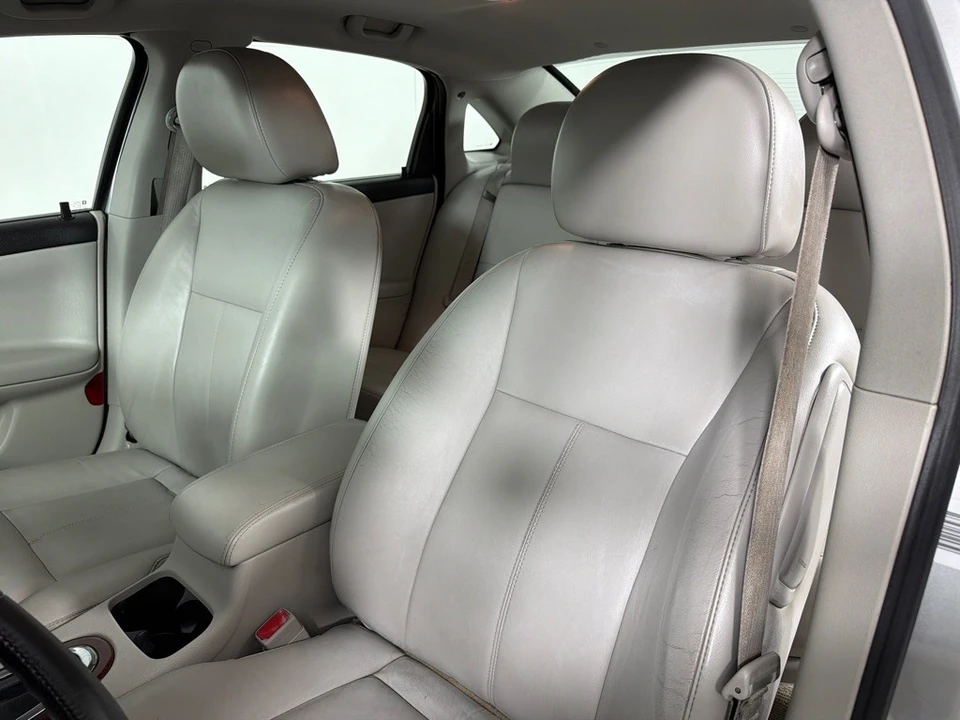 2011 Chevrolet Impala 9th Gen - Image 12 of 25