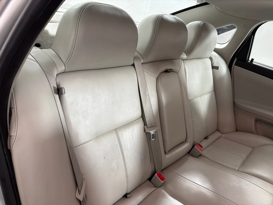 2011 Chevrolet Impala 9th Gen - Image 21 of 25