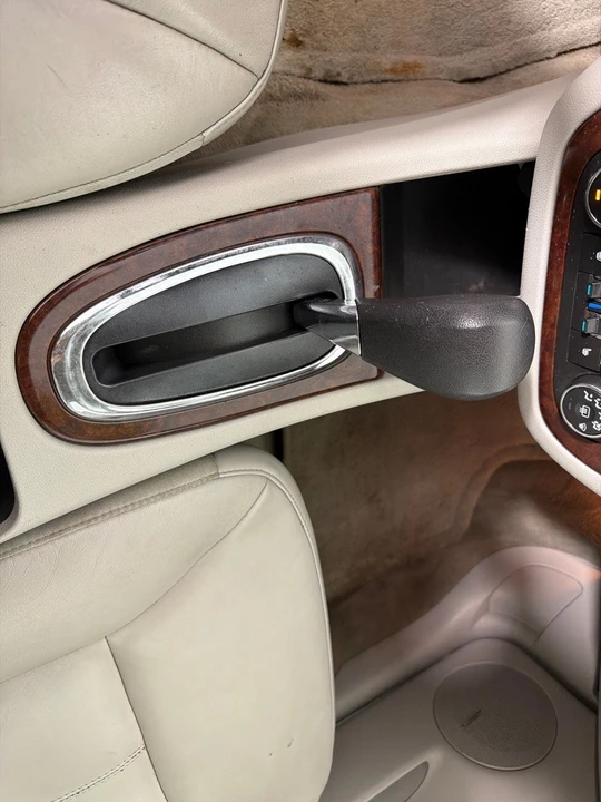 2011 Chevrolet Impala 9th Gen - Image 17 of 25