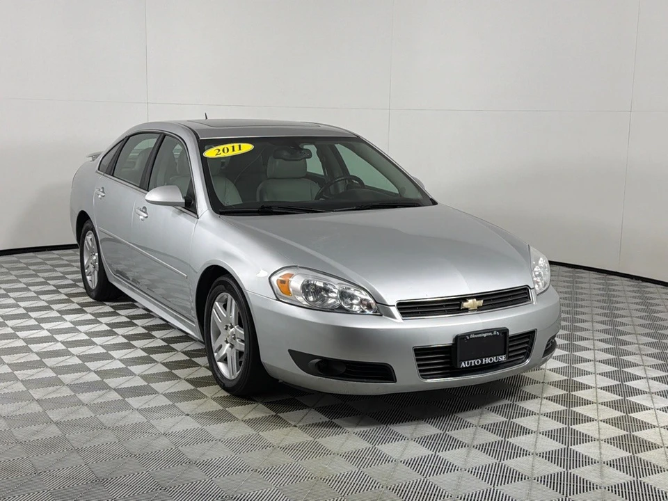 2011 Chevrolet Impala 9th Gen - Image 3 of 25