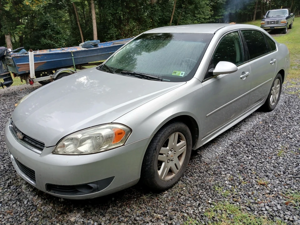 2011 Chevrolet Impala 9th Gen - Image 3 of 8