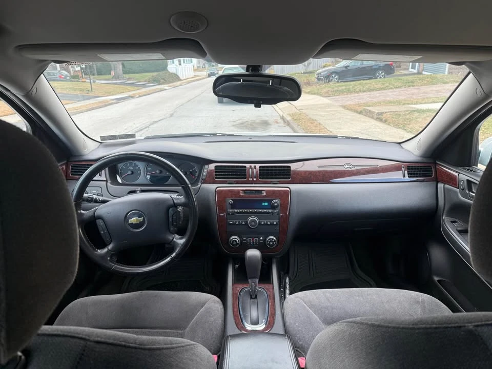 2011 Chevrolet Impala 9th Gen - Image 6 of 9