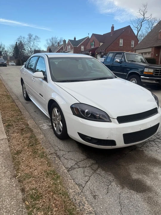 2011 Chevrolet Impala 9th Gen - Image 3 of 9