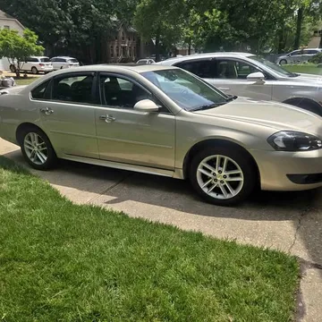 2011 Chevrolet Impala Limited LTZ Sedan 4D