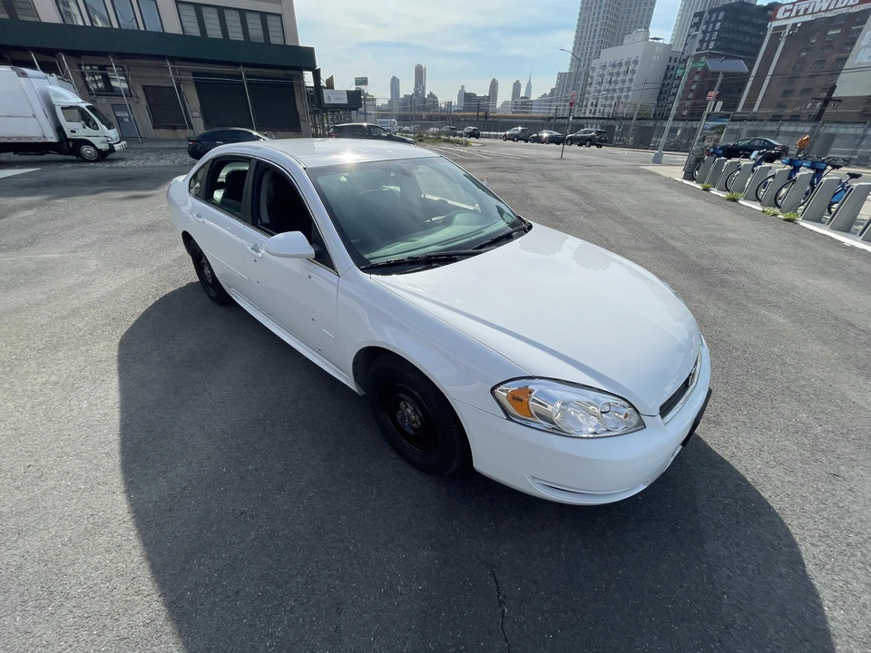 2011 Chevrolet Impala 9th Gen - Image 14 of 31
