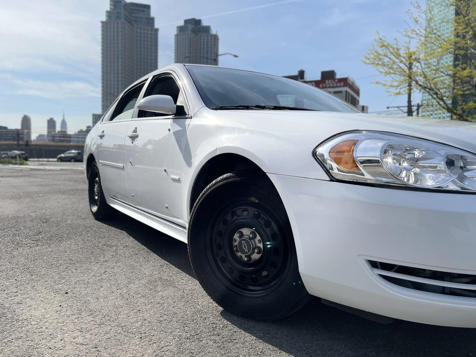 2011 Chevrolet Impala 9th Gen - Image 15 of 31