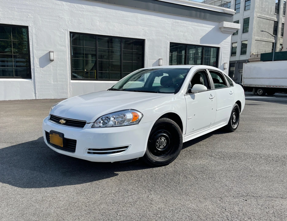 2011 Chevrolet Impala 9th Gen - Image 6 of 31