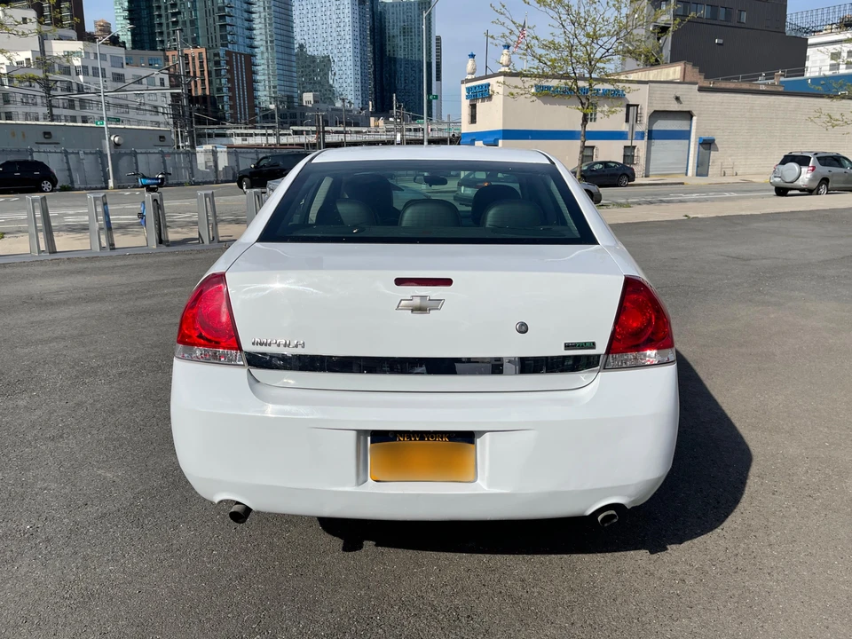 2011 Chevrolet Impala 9th Gen - Image 11 of 31