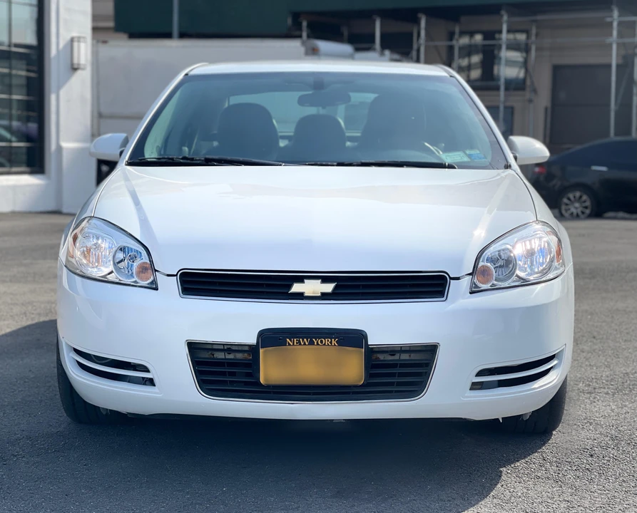 2011 Chevrolet Impala 9th Gen - Image 2 of 31