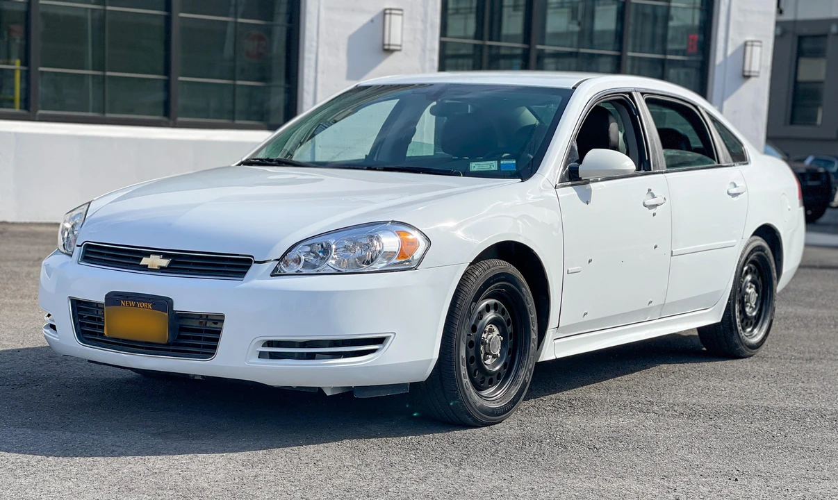 2011 Chevrolet Impala 9th Gen - Image 3 of 31