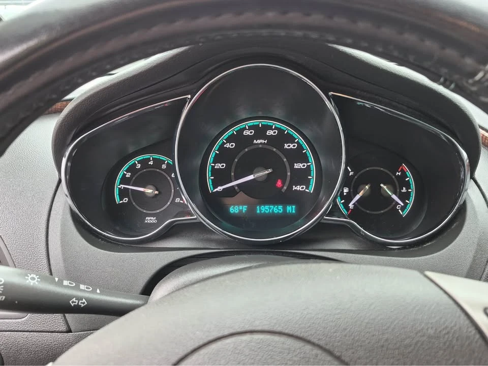 2011 Chevrolet Malibu - Image 16 of 17