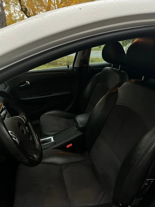 2011 Chevrolet Malibu - Image 7 of 14