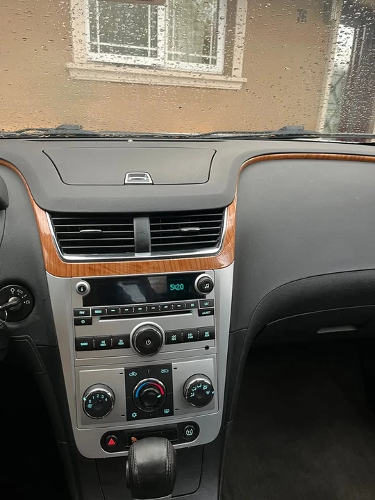 2011 Chevrolet Malibu - Image 14 of 14