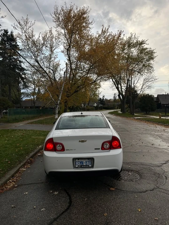 2011 Chevrolet Malibu - Image 6 of 14