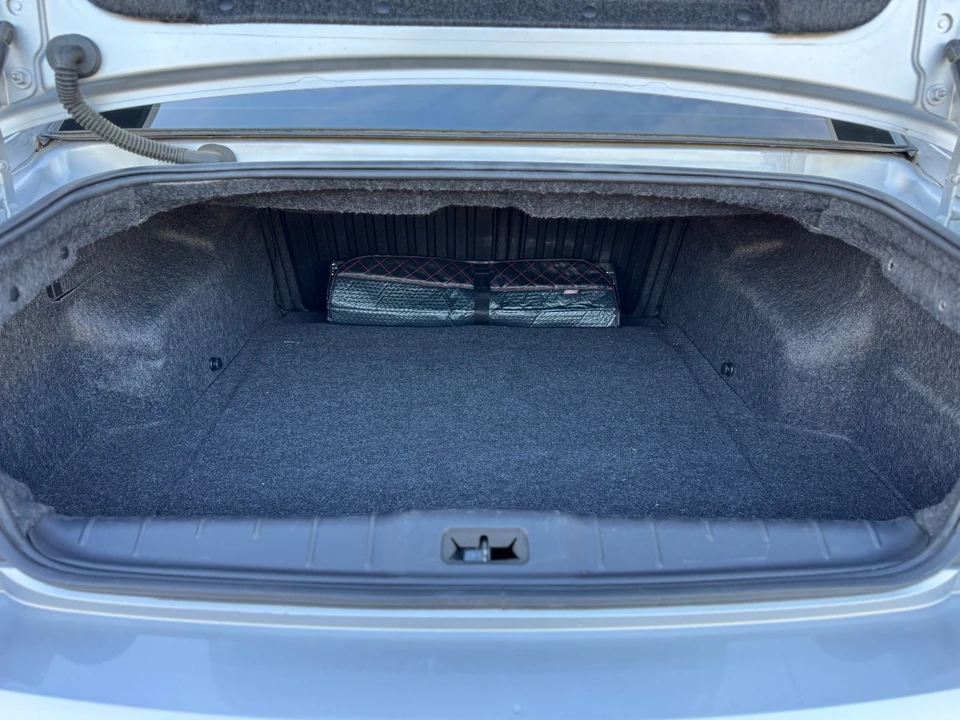 2011 Chevrolet Malibu - Image 6 of 7