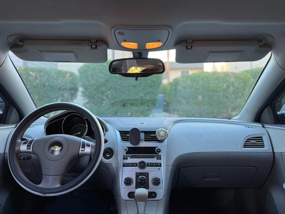 2011 Chevrolet Malibu - Image 4 of 7