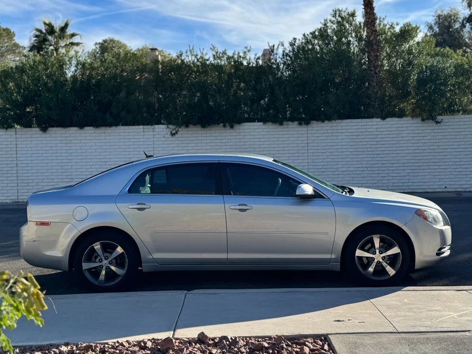 2011 Chevrolet Malibu - Image 3 of 7