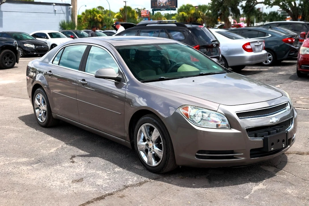 2011 Chevrolet Malibu - Image 15 of 21