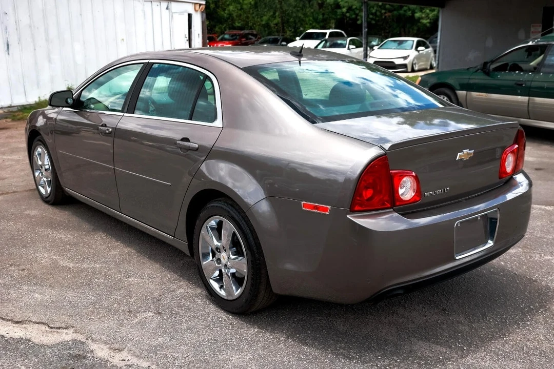2011 Chevrolet Malibu - Image 5 of 12