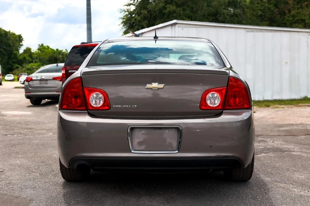 2011 Chevrolet Malibu - Image 7 of 12