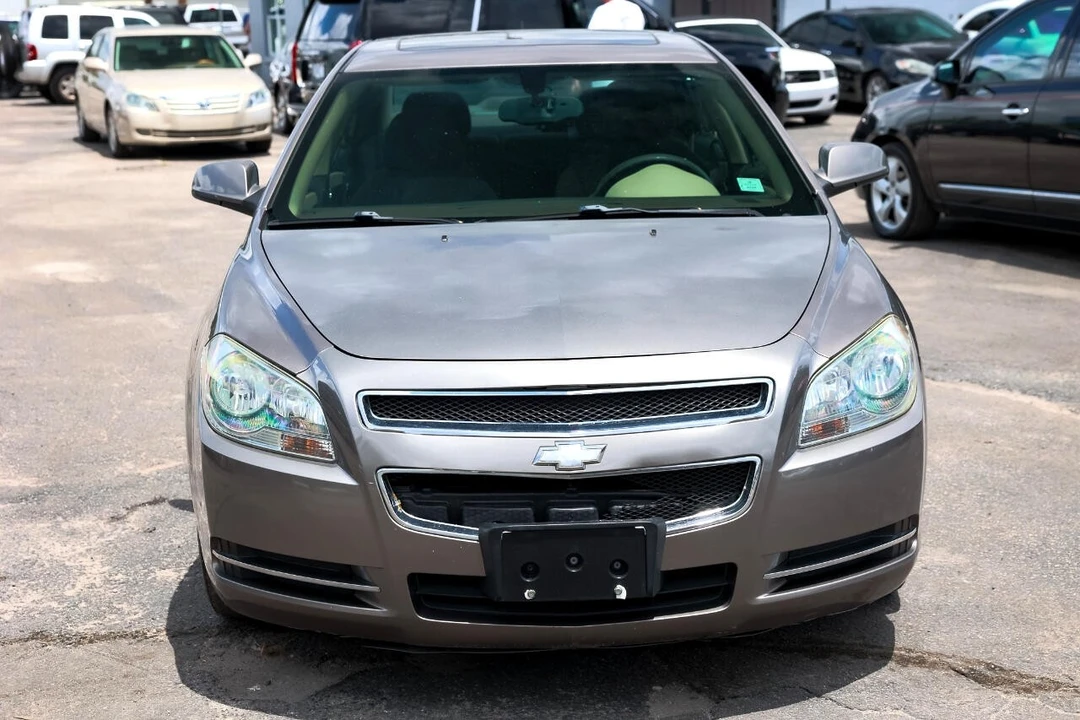 2011 Chevrolet Malibu - Image 19 of 21