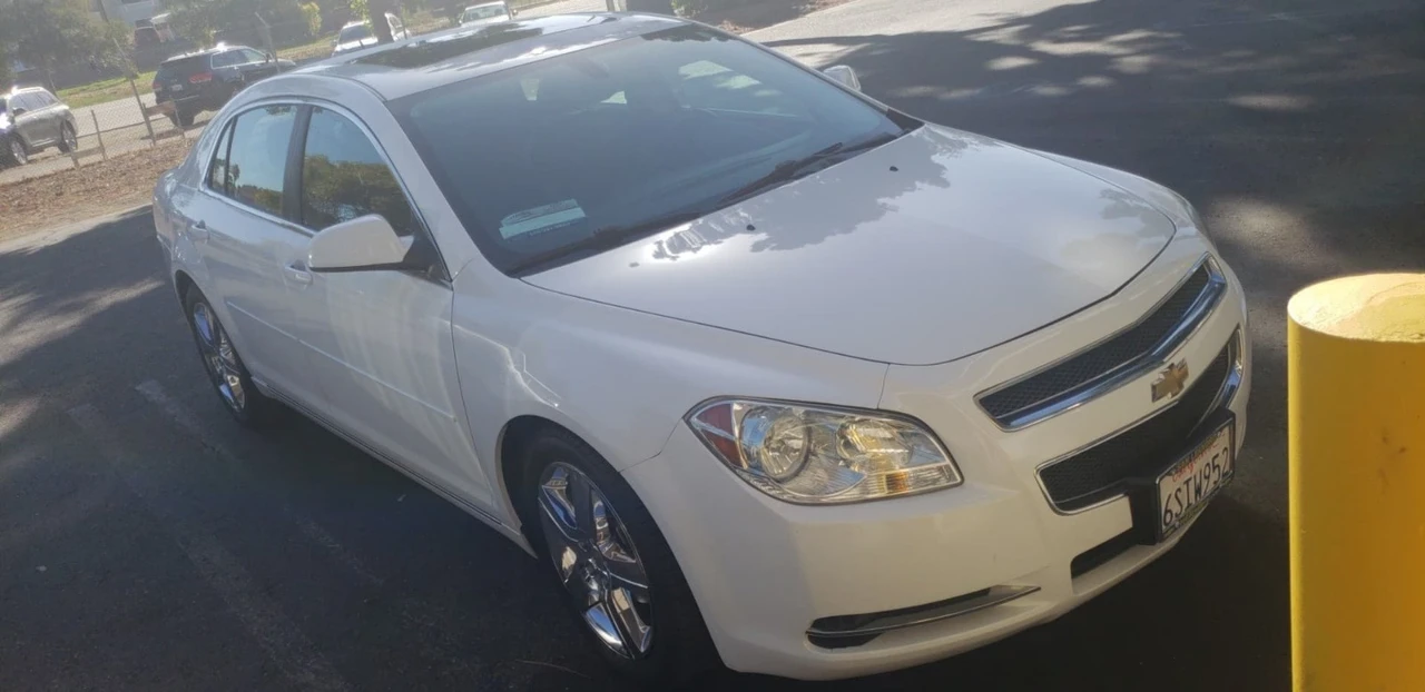2011 Chevrolet Malibu - Image 4 of 4