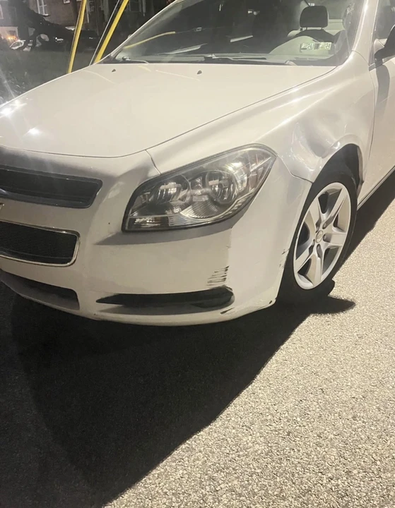 2011 Chevrolet Malibu - Image 8 of 15