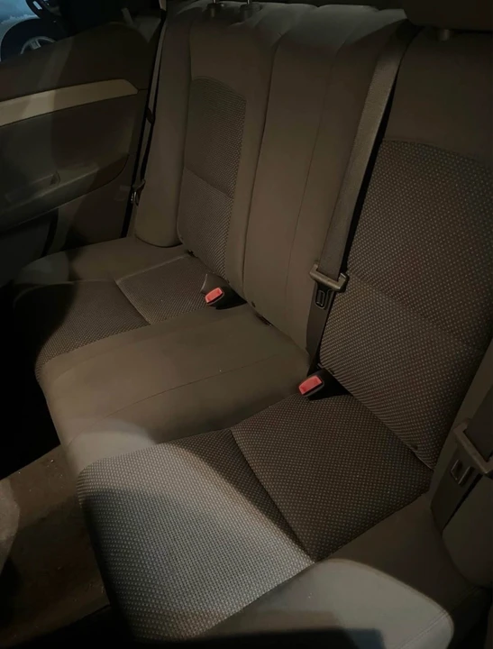 2011 Chevrolet Malibu - Image 10 of 15