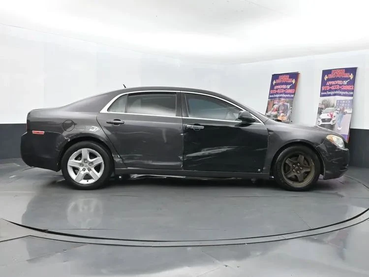 2011 Chevrolet Malibu - Image 4 of 12
